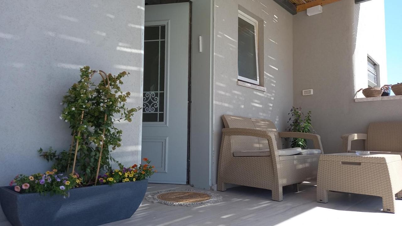 בין הר ובין ים Apartment Avnat Exterior foto